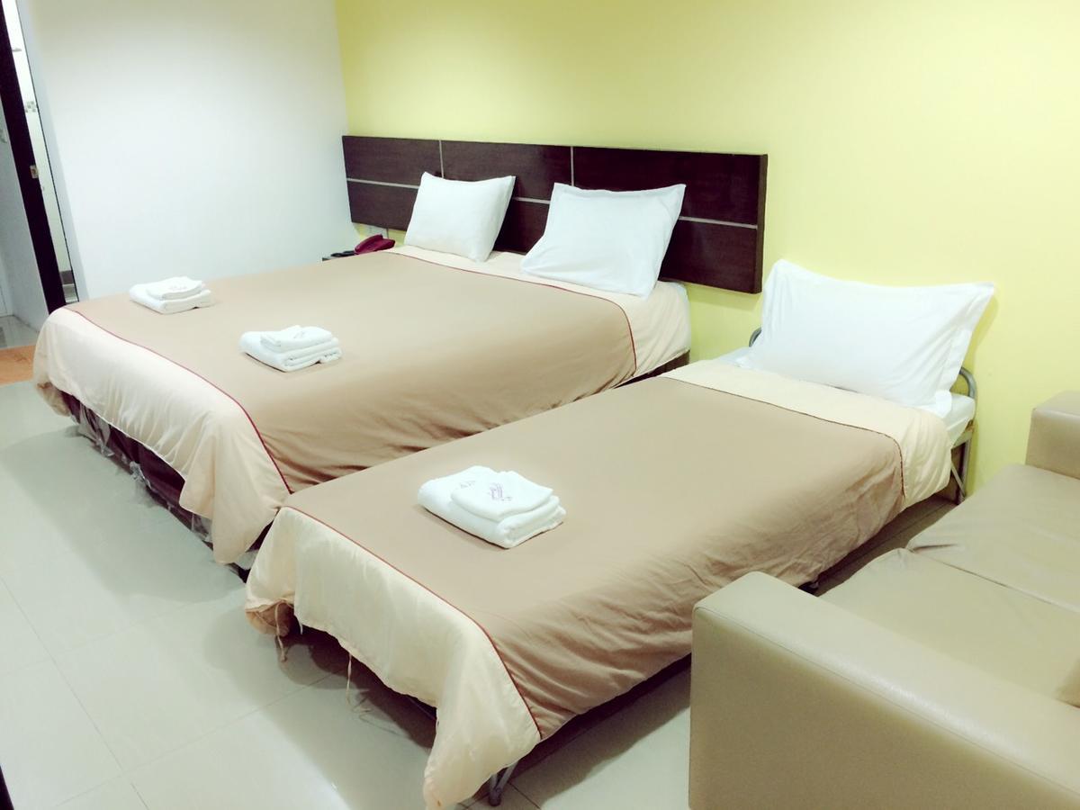 Diamond Bangkok Apartment Esterno foto
