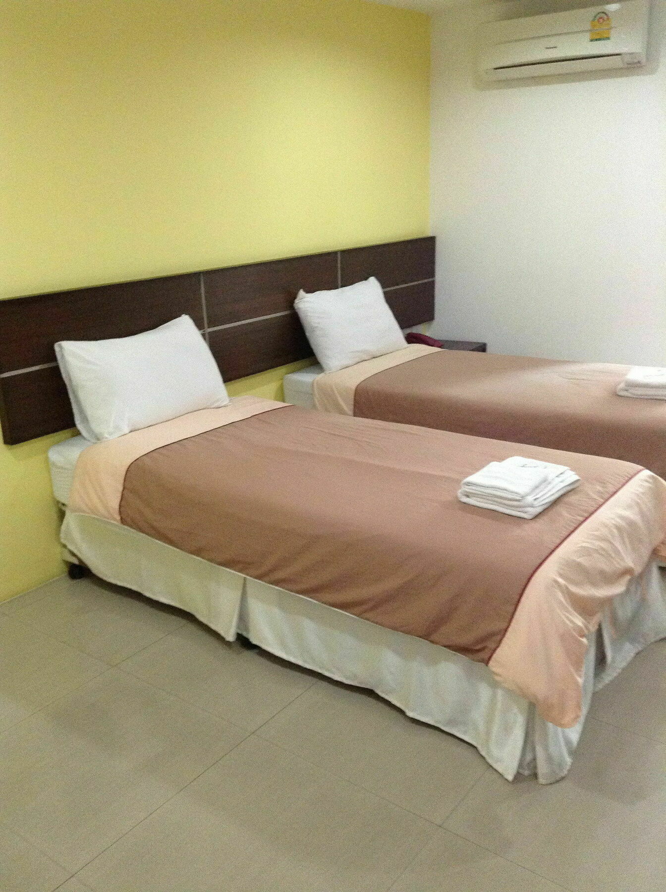 Diamond Bangkok Apartment Esterno foto